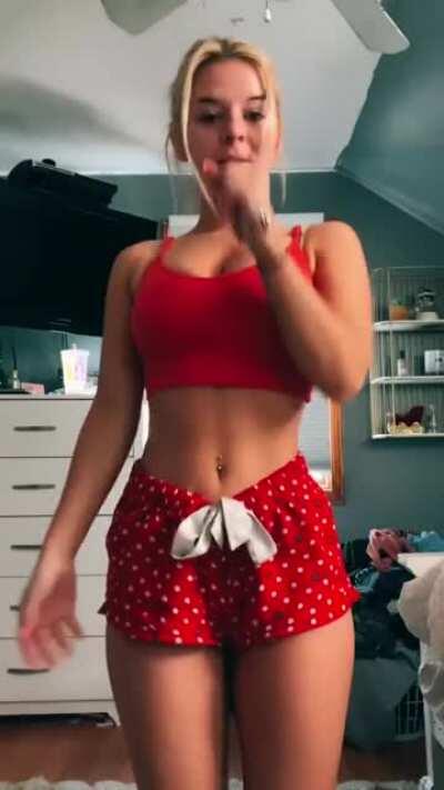 @samanthasimmonss — ⌛️⌛️