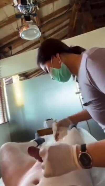 Man Can't Avoid Cumming While His Asian Esthetician Waxes Him