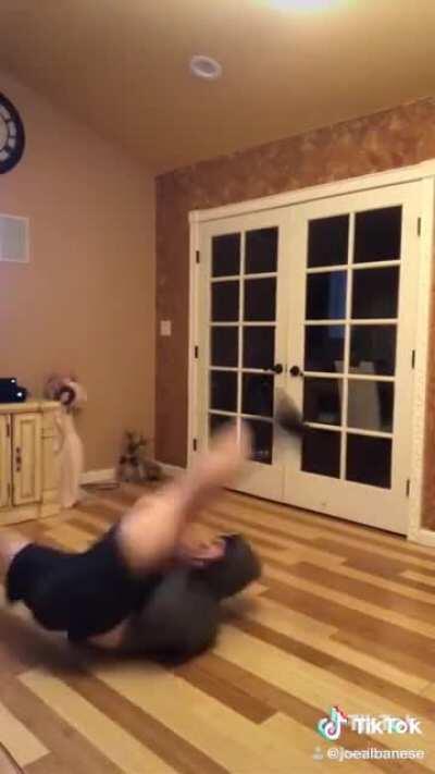 Mis 30 minutos de descanso en el examen de ingreso be like: