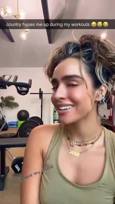 Sommer in gym - Snapchat November 2023