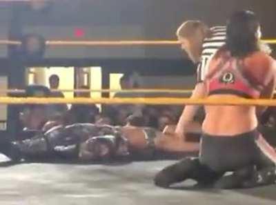 Bianca Belair Is done for even the ref can’t resist 😍