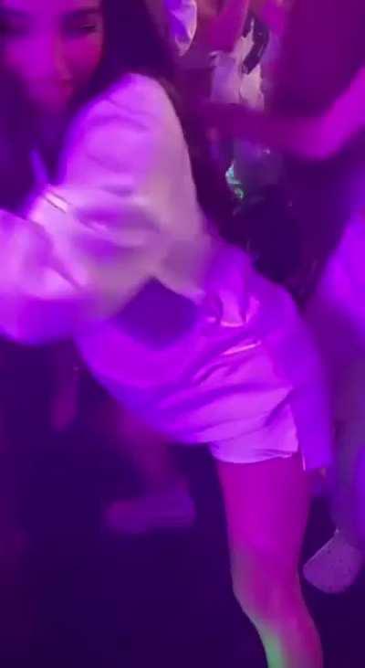 This vid is the best of Charli