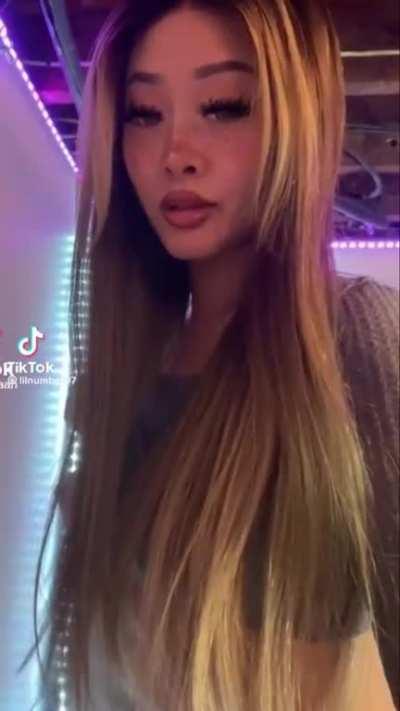 Look for her exposed nipple that is barely visible. Foopahh