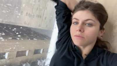 Alexandra Daddario - Chilly on YT (GIF)