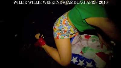 Japanese mad gyal murders man on the dancefloor 👌🔥