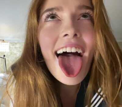 Cute Redhead wants it