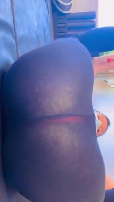 I was struggling at the gym the other day. I think this belong to this subreddit 😜