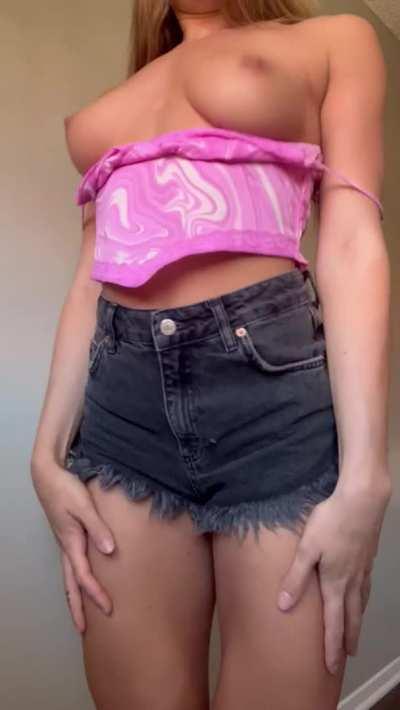 I’m fuckdoll material ?