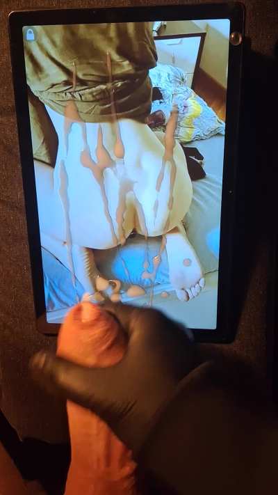 u/alloverthatface totally drenched my feet and ass 🥵