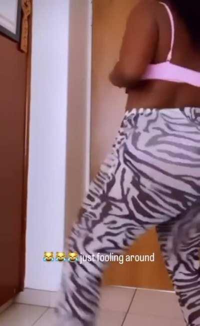 😹😹😹just fooling around