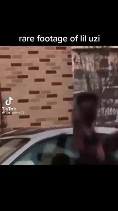 this nigga uzi outside wallen