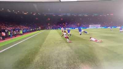 Two birds with one Essien!