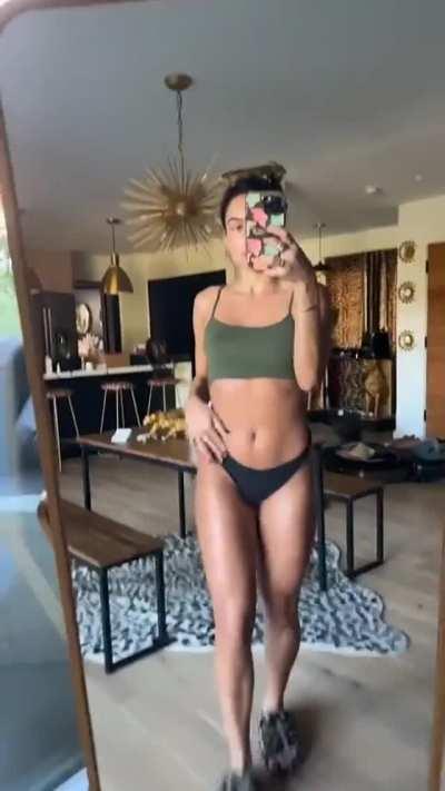 Sommer in the Mirror