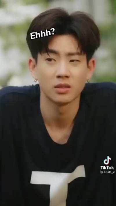 Diko alam kung matatawa ako o sasabog utak ko. Upvote beke nemen