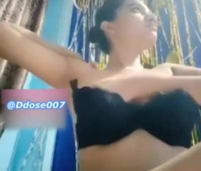 🥵New KAPIL SHARMA SHOW Most Demanded Viral Girl Exclusive T0pless Video (Full Face)!! Don't Miss 2 Video's🤤😋😍