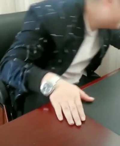 WCGW trying to smash a walnut