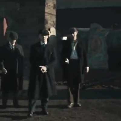 E a mesma só com música diferente vcs me mama👉👈😁