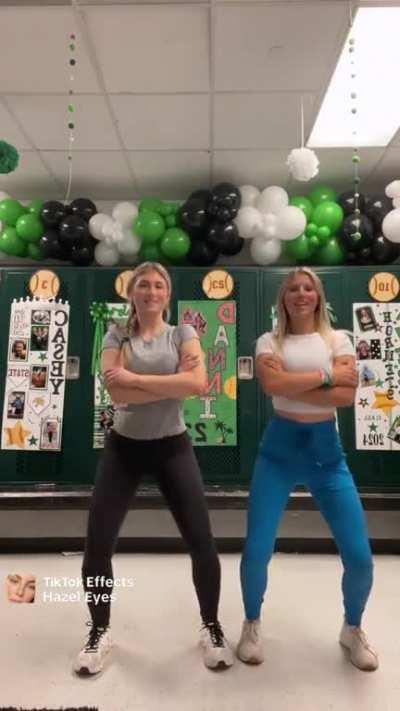 Big wave🌊(@avery.gregory)