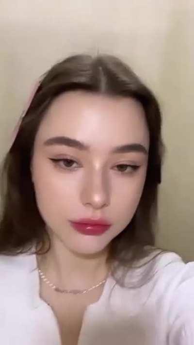 Dasha Taran 2022-05-16