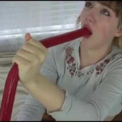 Quero o nome dessa e engulidora de fini