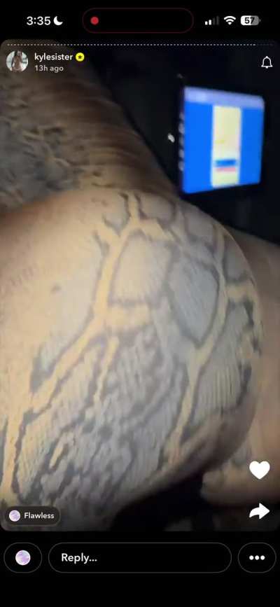 Ari fletcher shaking that fat ass booty