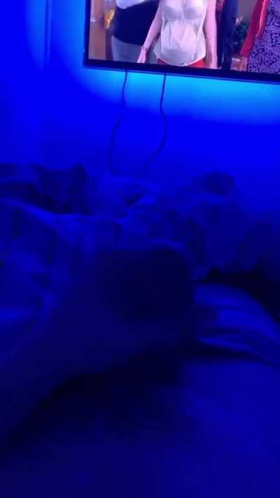 So so fun, would you watch netflix with me?