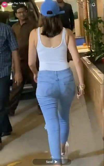 Ananya Pandey 🥵🍑