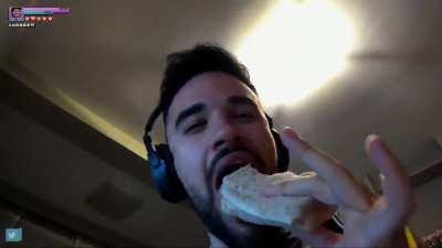 Por si cierran el reddit quisiera recordarles a todos la existencia de este vídeo