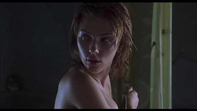 19 year old Scarlett Johansson’s spectacular side-boob in A Love Song For Bobby Long. 2004