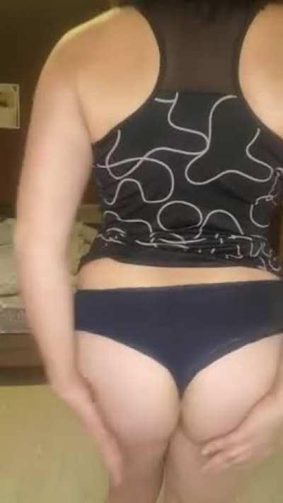 just got home from my job as a teacher... and now I'm horny 😛 I need your cock tonight...