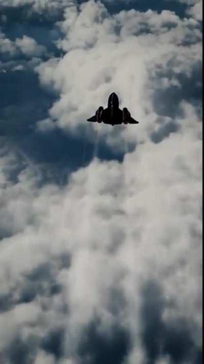 SR-71 lighting itâs afterburners