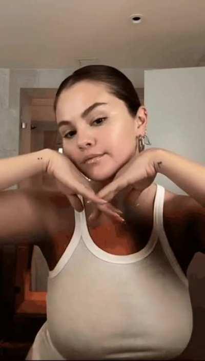 Selena Gomez and her massive tits