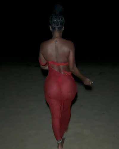 If only she took it all the way off