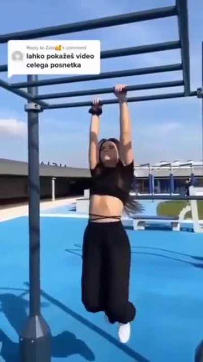 womans🤦🏾‍♂️