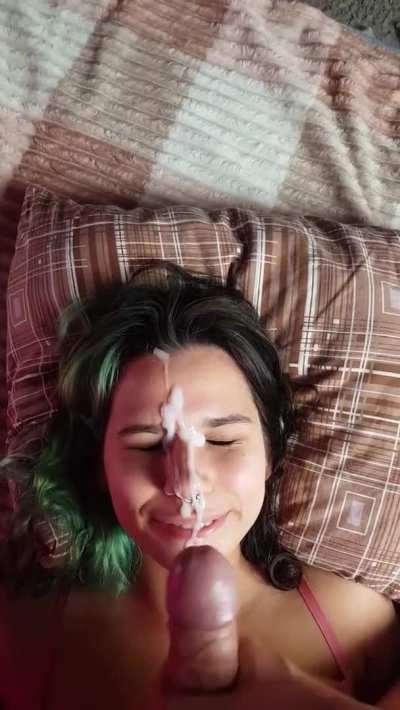 Milf gets her face painted with thick load