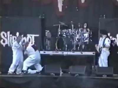 Remember that one time where Sid knocked himself out with a keg