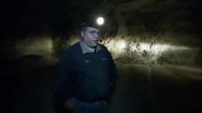 How I would describe r/NHL and r/hockey right now.