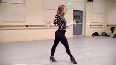 Amazing curves with gorgeous moves.