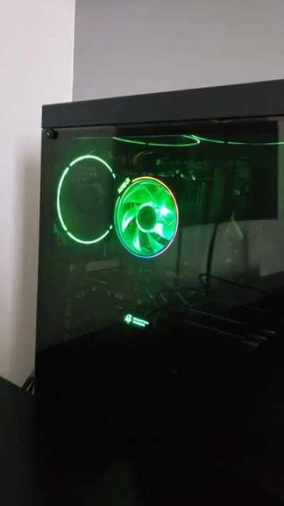 Wraith Prism doesn't start immediatly on startup. How can I fix it? It's pretty annoying and a little worrying