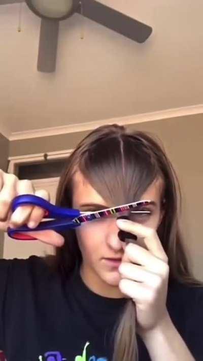 WCGW cutting hair