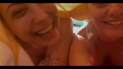 Alexandra Stan x Adriana Rusu