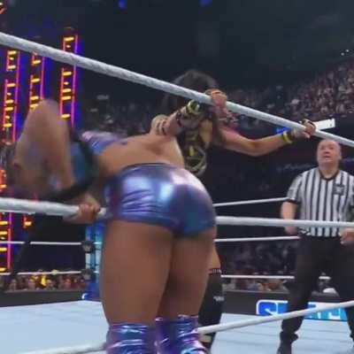 Bianca Belair (WWE Friday Night SmackDown - 03/29/2024)