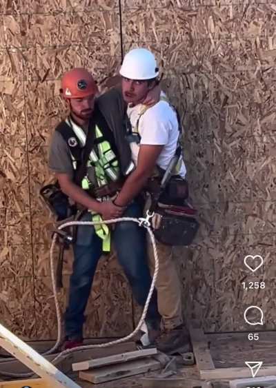 Cuando vas a currar todo puesto de molly