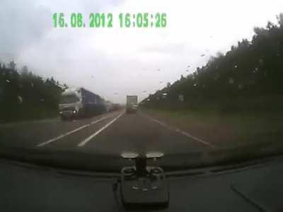 Rainy roads and bad driving, an awful mix.