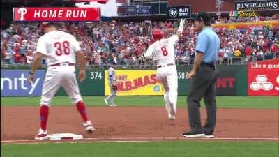 [Highlight] [Highlight] Nick Castellanos sends a drive to deep left, and that'll make it a 2-0 ballgame
