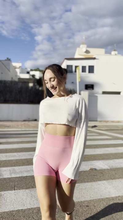 It’s so hard to keep my boobs in this top