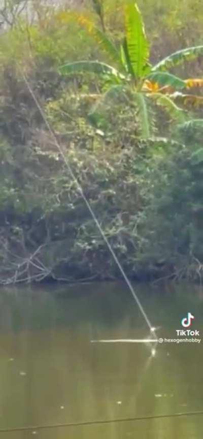 Pay a drone for each fishing session