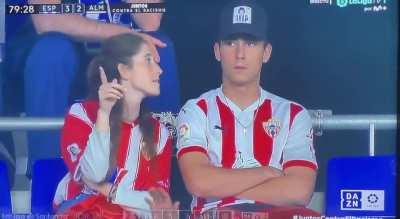 Funny couple in Espanyol-Almeria