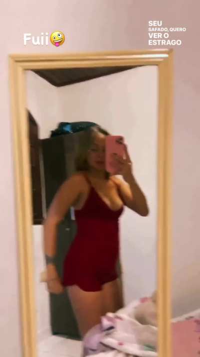 Oque acham dessa gostosa?