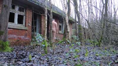 Exploring an abandoned building for shelter
